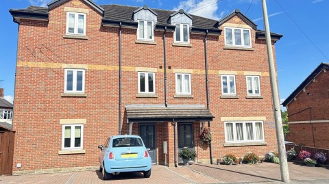 View Full Details for 3 Beverley Court, Ripley